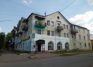 Продаю 3-ком. квартиру, 63 м2, Кирово-Чепецк, проспект Мира, 2