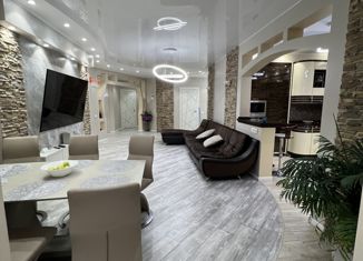 Продается 4-комнатная квартира, 133.6 м2, посёлок Коммунарка, улица Александры Монаховой, 23