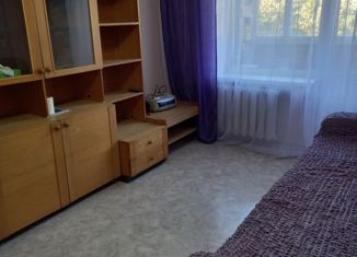 Сдается в аренду двухкомнатная квартира, 45 м2, Таганрог, улица Дзержинского, 166