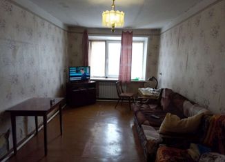 Продам 3-ком. квартиру, 58 м2, посёлок Красногвардеец, Центральная улица, 10