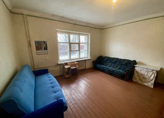 Продаю 2-ком. квартиру, 64 м2, Великие Луки, Новоселенинская улица, 4