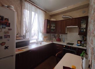 Продаю трехкомнатную квартиру, 68 м2, Свердловская область, улица Энтузиастов, 34