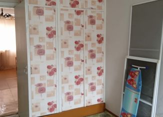 Продается 2-ком. квартира, 44.1 м2, поселок городского типа Рефтинский, Молодёжная улица, 13