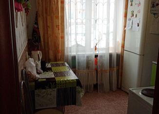 Продается 2-комнатная квартира, 46 м2, Усолье-Сибирское, Интернациональная улица, 40