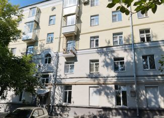 Продам 2-комнатную квартиру, 57.3 м2, Екатеринбург, улица Василия Ерёмина, 15, метро Динамо
