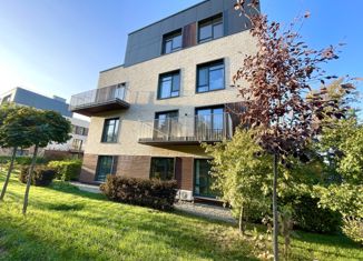 Продажа 2-комнатной квартиры, 58 м2, Владивосток, Двенадцатая улица, 16, Советский район