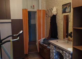 Продаю комнату, 11.3 м2, Каменск-Шахтинский, улица Островского, 43