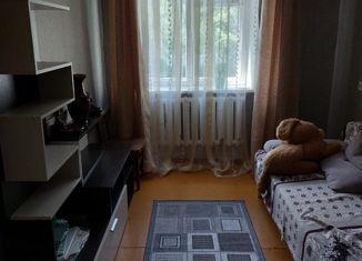 Продам четырехкомнатную квартиру, 56 м2, Алексин, улица 50 лет Октября, 24