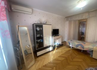 Продажа 2-комнатной квартиры, 48.3 м2, Новороссийск, Коммунистическая улица, 4
