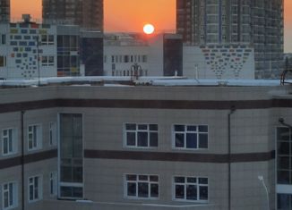 Продаю 2-комнатную квартиру, 56.3 м2, Красноярск, улица Чернышевского, 77, Центральный район