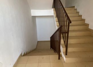 Продается 3-ком. квартира, 89 м2, Махачкала, улица Кадиева, 21А, Кировский район