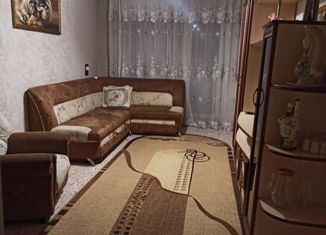 Трехкомнатная квартира на продажу, 58.5 м2, Кыштым, улица Победы, 4