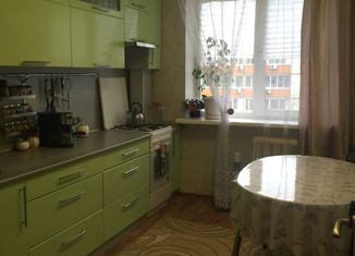 Трехкомнатная квартира на продажу, 62.4 м2, Азов, переулок Степана Разина, 12