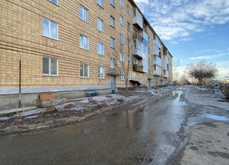 Продам двухкомнатную квартиру, 44 м2, поселок городского типа Шушенское, 1-й микрорайон, 4