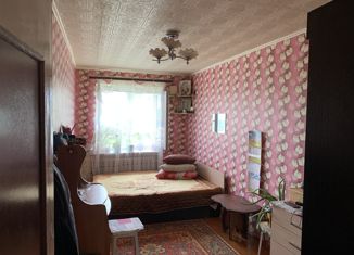 Продаю двухкомнатную квартиру, 43.3 м2, Михайловка, улица Обороны, 73