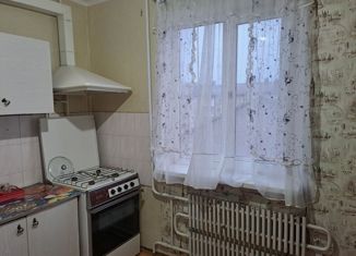 Однокомнатная квартира в аренду, 34 м2, Черкесск, улица Калантаевского, 17