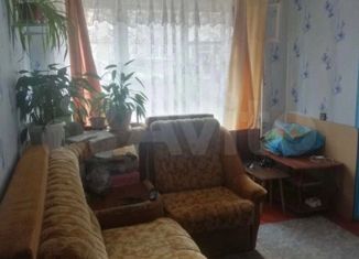 Продается четырехкомнатная квартира, 61.3 м2, Бокситогорск, улица Вишнякова, 25