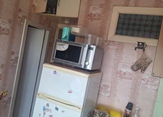 Продается 2-комнатная квартира, 40 м2, Глазов, улица Драгунова, 75