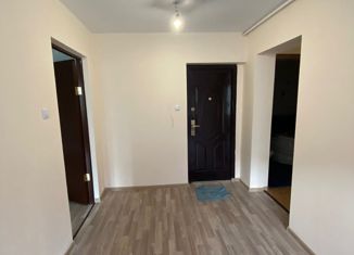 Продается 2-ком. квартира, 47 м2, Якутск, улица Петра Алексеева, 8