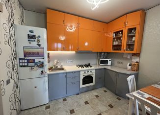 Продается 1-ком. квартира, 40.3 м2, посёлок Марьино, Березовая улица, 1к1