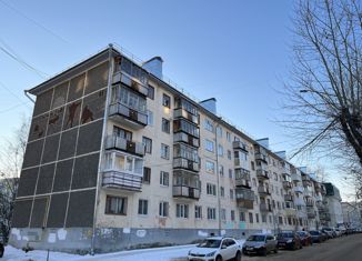 Сдаю в аренду 3-ком. квартиру, 60.5 м2, Сыктывкар, улица Куратова, 17, Центральный район