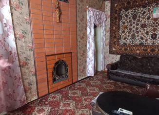 Продается трехкомнатная квартира, 45 м2, станица Ленинградская, Кущёвская улица, 25