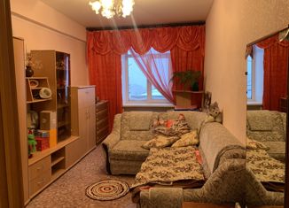 Продаю двухкомнатную квартиру, 58 м2, Мурманская область, Хибиногорская улица, 33