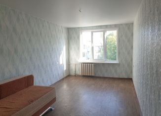 Продается 2-ком. квартира, 47 м2, Радужный, 1-й квартал, 9