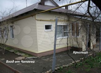 Продам двухкомнатную квартиру, 59 м2, станица Каневская, улица Чапаева, 15