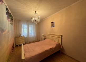 Продам 3-ком. квартиру, 60 м2, Москва, ВАО, улица Красный Казанец, 15к1