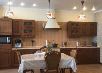 Продается 3-ком. квартира, 100 м2, Краснодар, улица Архитектора Петина, 18/1, ЖК Екатеринодар