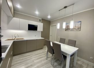 Продажа трехкомнатной квартиры, 75.6 м2, Казань, ЖК Светлая Долина, улица Рашида Нежметдинова