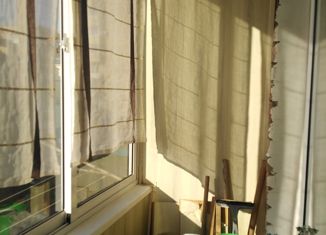 Продаю 2-ком. квартиру, 45.3 м2, Арсеньев, улица Ломоносова, 20