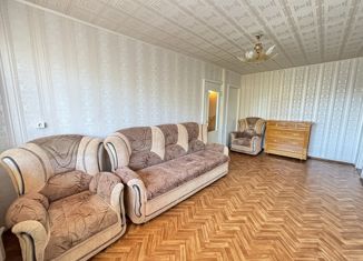 Продаю трехкомнатную квартиру, 44 м2, Ульяновск, улица Орлова, 15