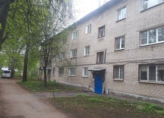 Продаю 2-ком. квартиру, 37.4 м2, Нижний Новгород, улица Сурикова, 18, улица Сурикова