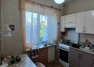 Продаю трехкомнатную квартиру, 59 м2, Тихвин, 1-й микрорайон, 26