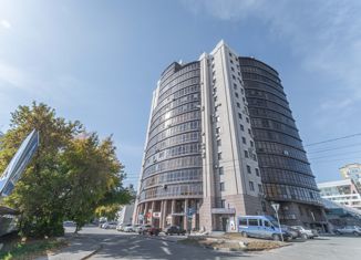 Продам 3-ком. квартиру, 148.8 м2, Барнаул, улица Папанинцев, 102/31, Железнодорожный район