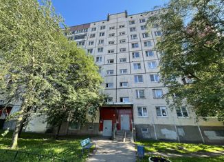 Продается 4-ком. квартира, 72.3 м2, Санкт-Петербург, Белорусская улица, 16к2, метро Проспект Большевиков