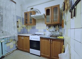 Сдаю трехкомнатную квартиру, 42 м2, Ставрополь, улица Мира, 324А, микрорайон №5
