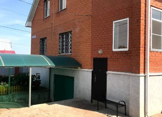 Продается дом, 256 м2, Ишимбай, улица Лобачевского, 2Б