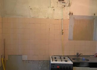 Продаю 2-ком. квартиру, 54.5 м2, Москва, улица Викторенко, 12, улица Викторенко