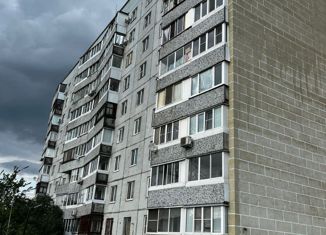 Продам 3-комнатную квартиру, 68.2 м2, Жигулёвск, Приволжская улица, 1