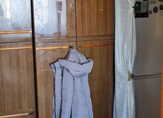 Продается 4-ком. квартира, 60.1 м2, Алексин, улица Урицкого, 12