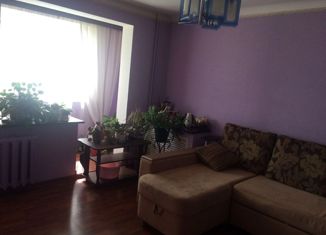 Продажа 3-ком. квартиры, 59 м2, Дно, Профсоюзная улица, 15