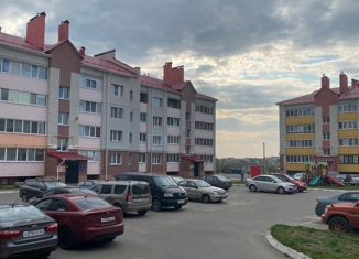 Продаю 2-ком. квартиру, 59 м2, село Глинищево, Новая улица, 3