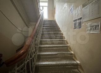 Продам 1-ком. квартиру, 31 м2, Волгоград, Коммунистическая улица, 16, Центральный район