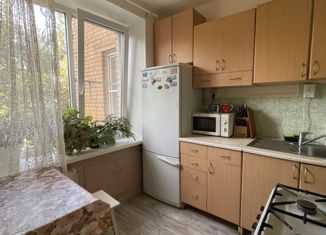 Продам 3-ком. квартиру, 60 м2, Санкт-Петербург, Бассейная улица, 85, метро Международная