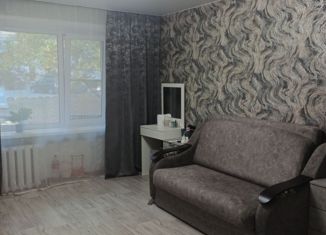 Продаю трехкомнатную квартиру, 61 м2, Ставрополь, Комсомольская улица, 46