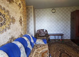 Продаю 3-ком. квартиру, 60 м2, Каменск-Шахтинский, Коммунистический переулок, 92