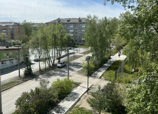 Продажа 3-ком. квартиры, 58.3 м2, Ревда, улица Чехова, 35